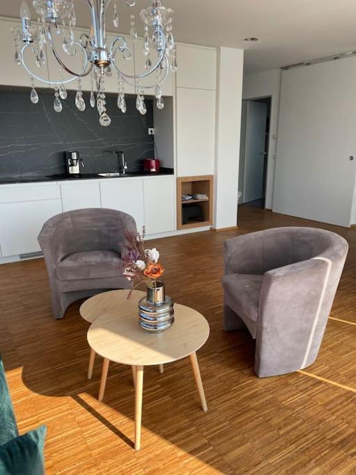 Penthouse-Wohnung Mit Flussblick โอลเดนบวร์ก ภายนอก รูปภาพ