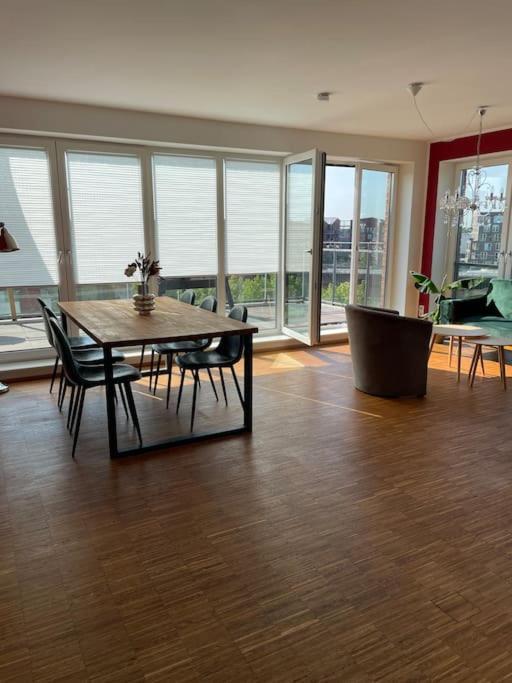 Penthouse-Wohnung Mit Flussblick โอลเดนบวร์ก ภายนอก รูปภาพ